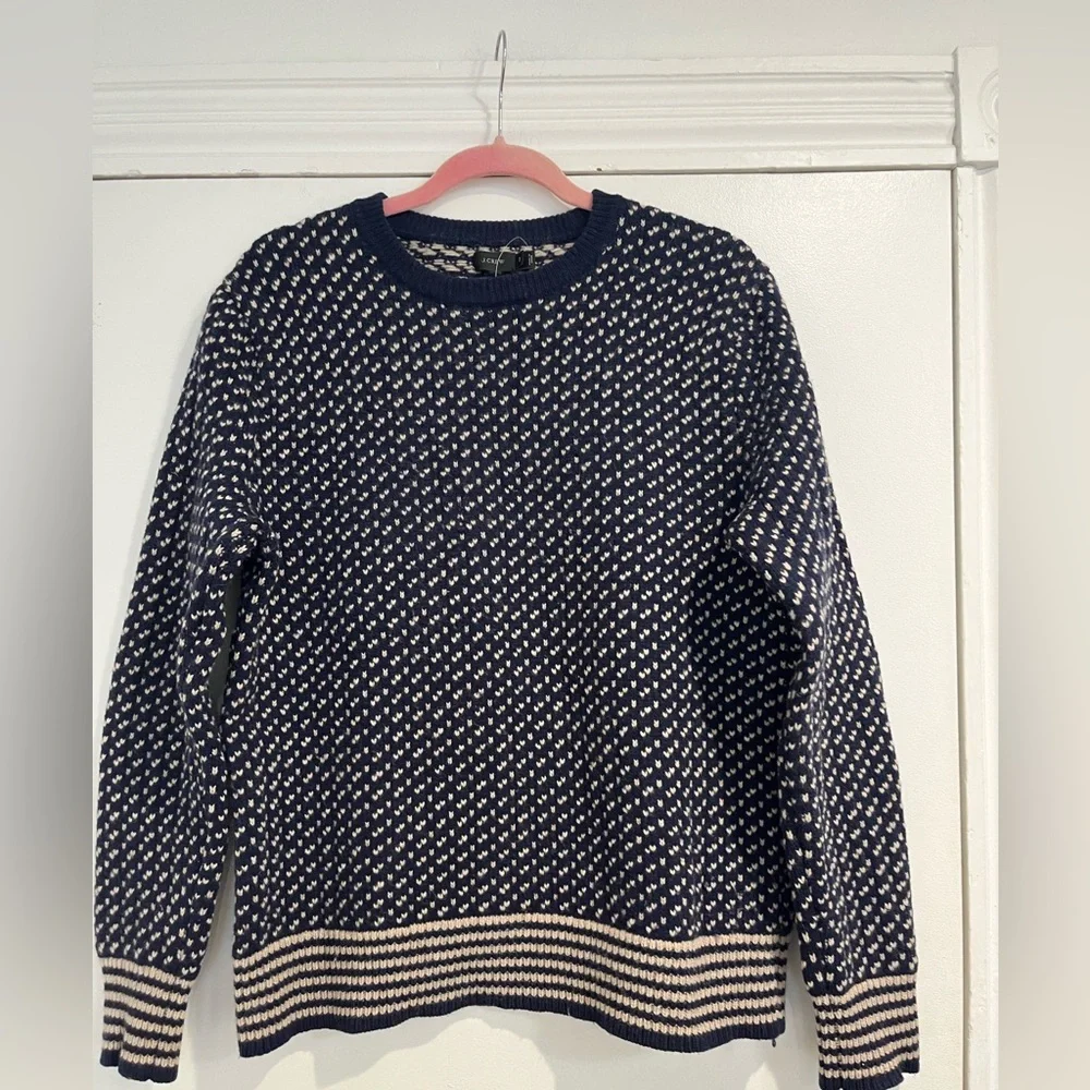 J. Crew Navy and Cream Lambswool Crewneck‎ Sweater Sz. M
